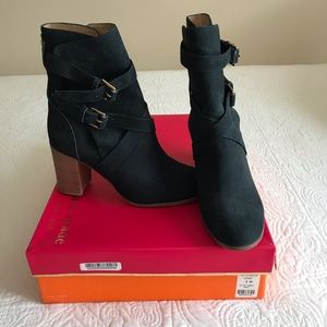 Kate Spade Navy nubuck boots size 9 like new